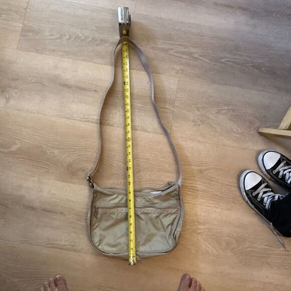 LeSportsac Beige Crossbody Shoulder Bag - Picture 5 of 10